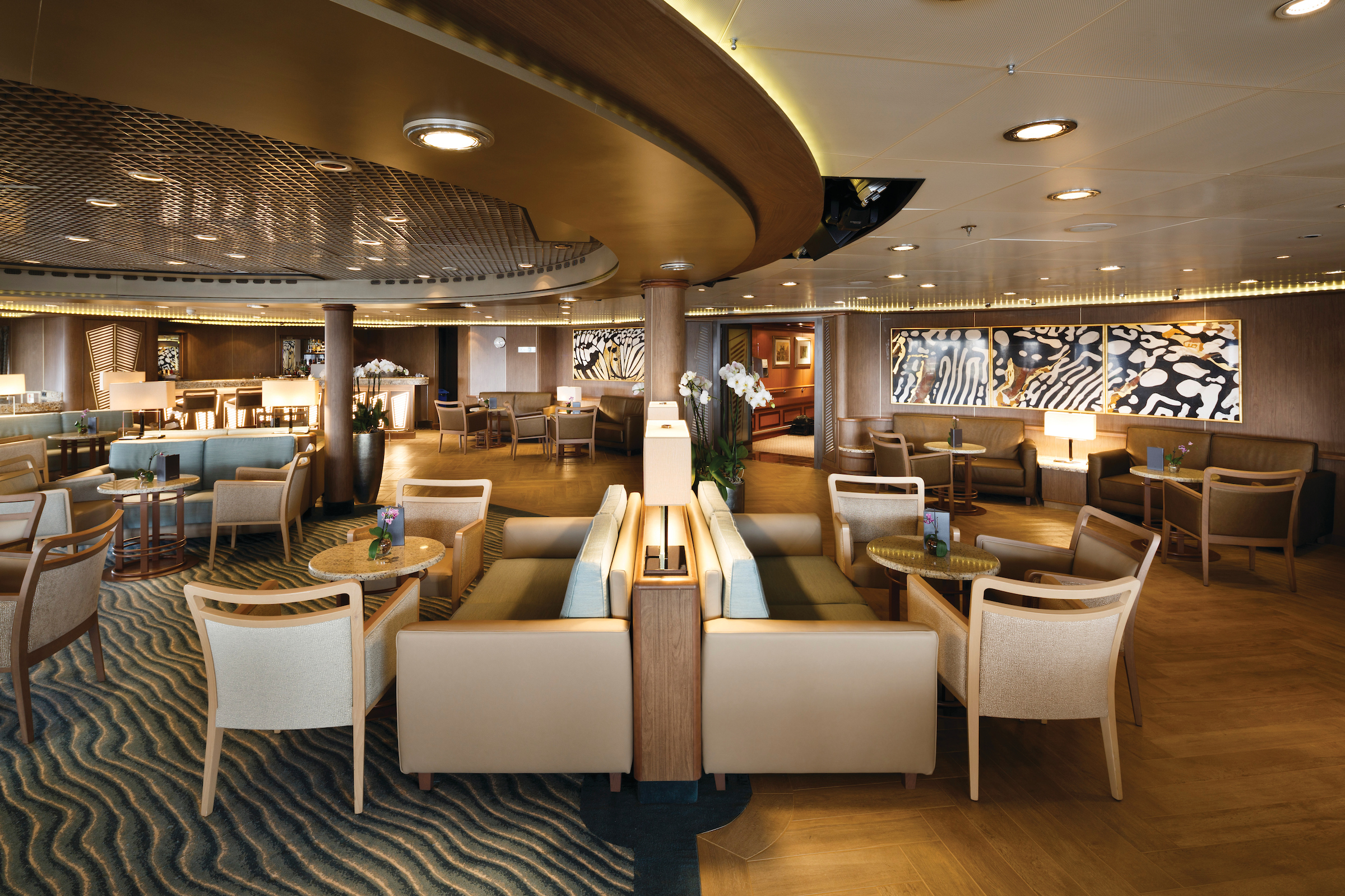 Silversea - Silver Spirit - Panorama Lounge.jpg